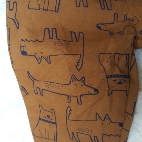 Carter's 6m outfit with dogs - Picture 4 of 4